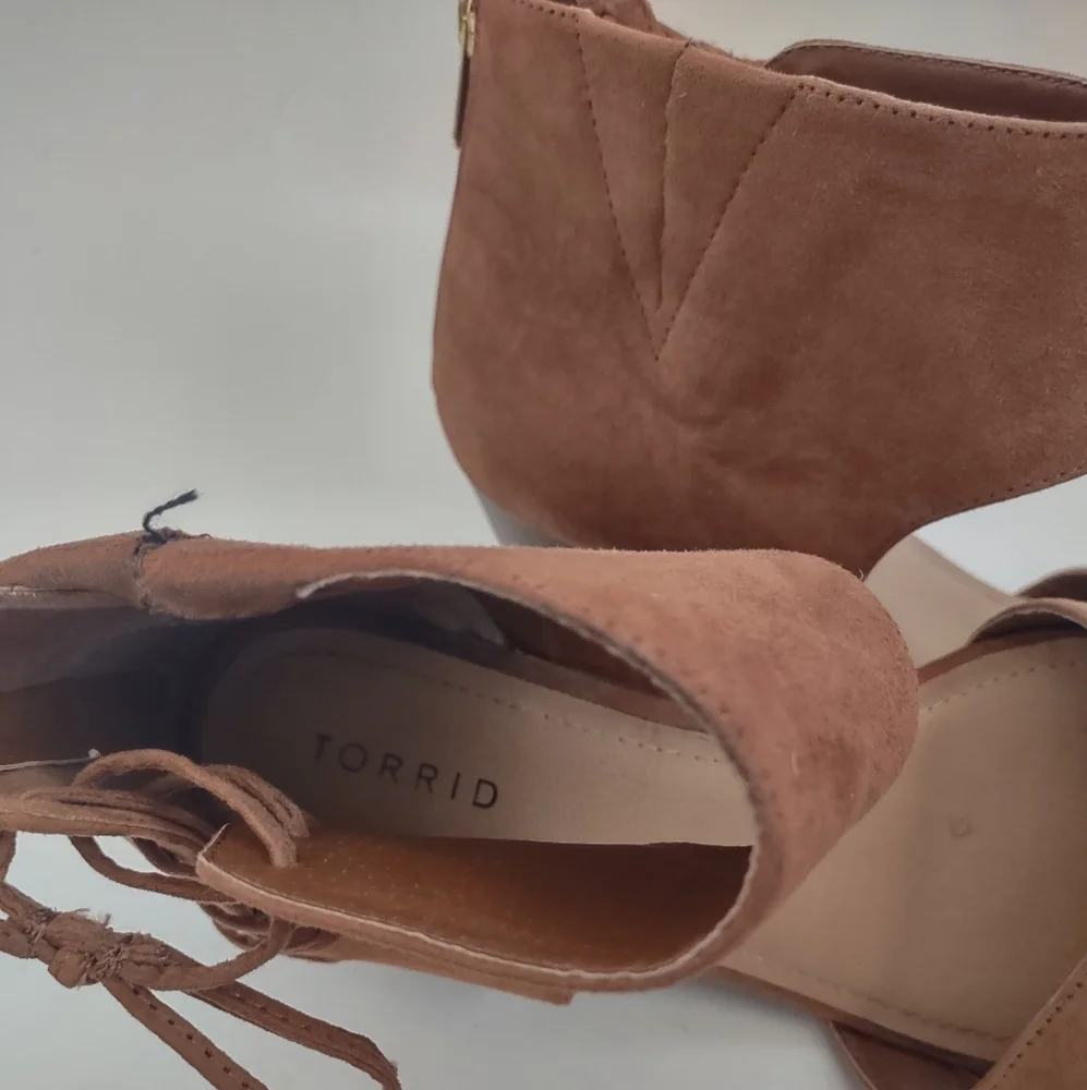 Torrid Women's Sandals Open Toe Wedges Brown‎ Sz 10.5 Wide Camel Tan Ankle Strap